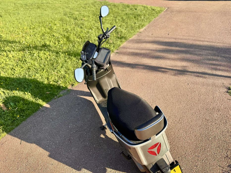 Scuter electric YADEA E8S, 3000W, full LED, 45 km/h, inmatriculat