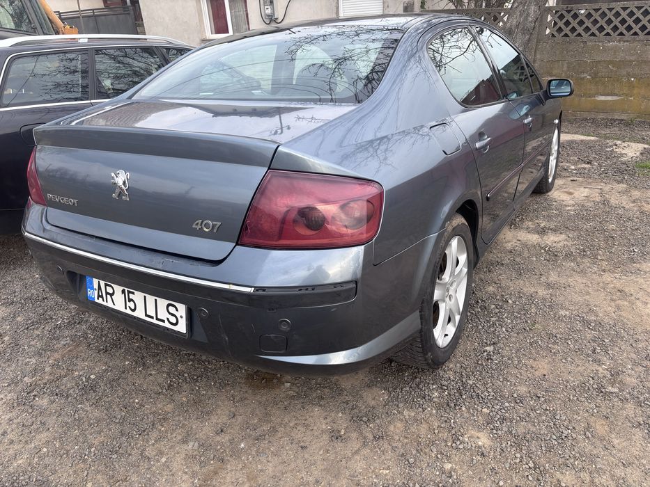 Peugeot 407 1300€