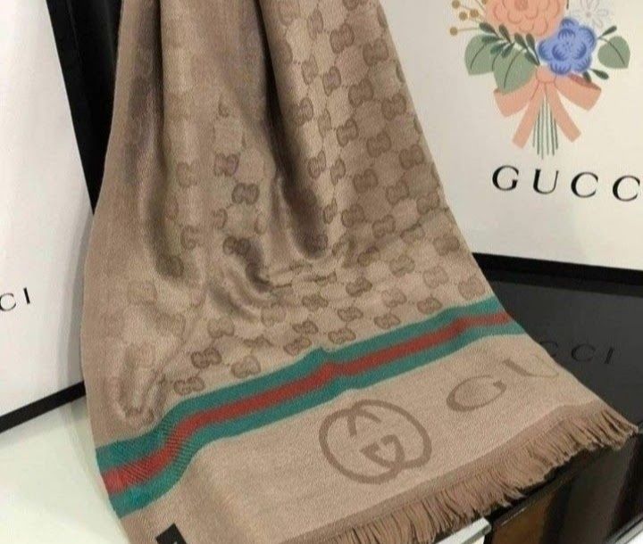 Esarfe/saluri unisex, două fețe,saculet, etichetă