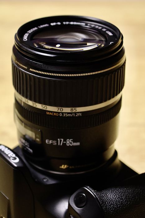 Canon 1300d с обектив  17-85 ultrasonic