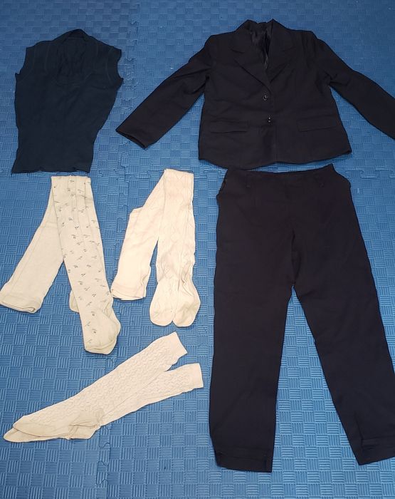 Школьная форма на девочку 8-9лет. За всё 4500