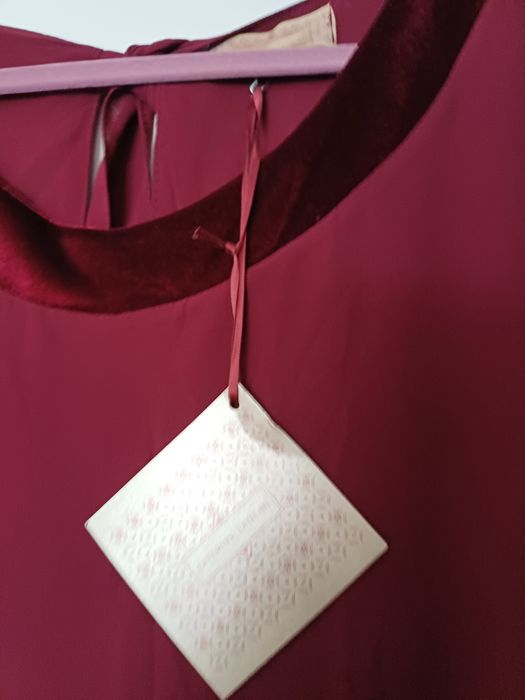 Rochie de seara vișinie din voal dublat accesorizata cu catifea, mărim