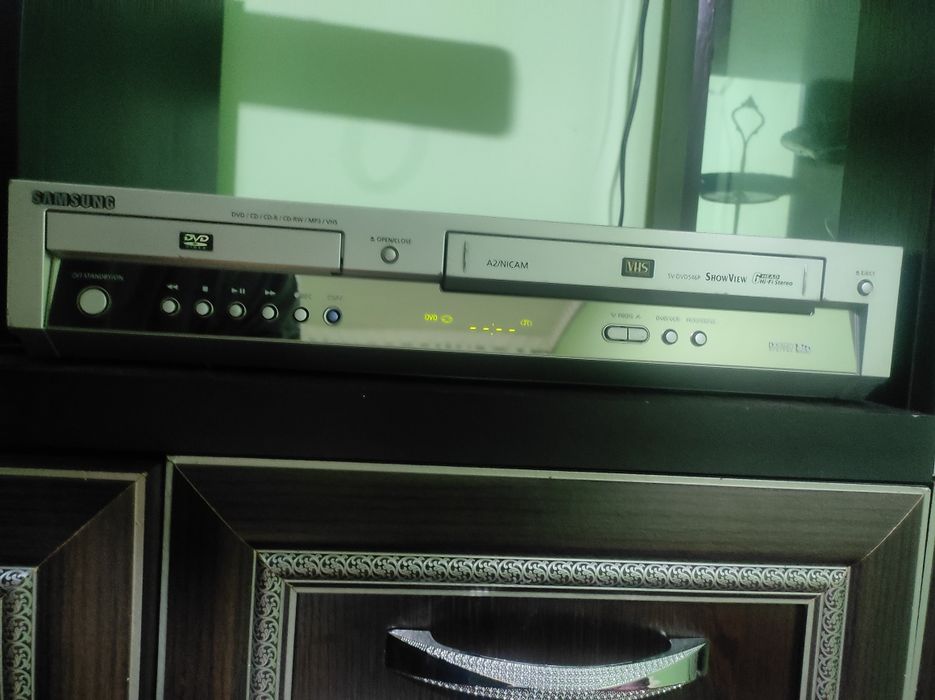 Samsung dvd & vhs player 6hd