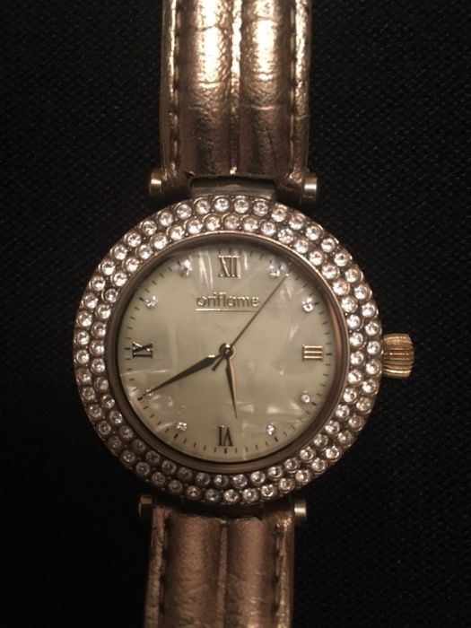 Часы от Орифлейм