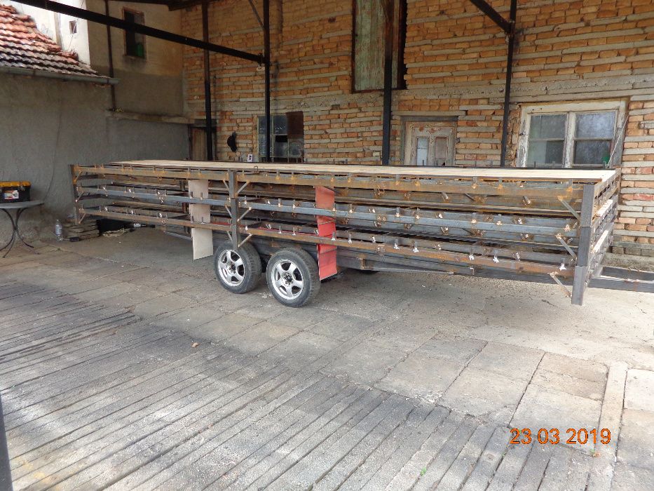 Пчеларска платформа за превозване на пчелни кошери