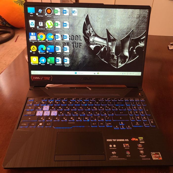 Noutbook Asus sotiladi