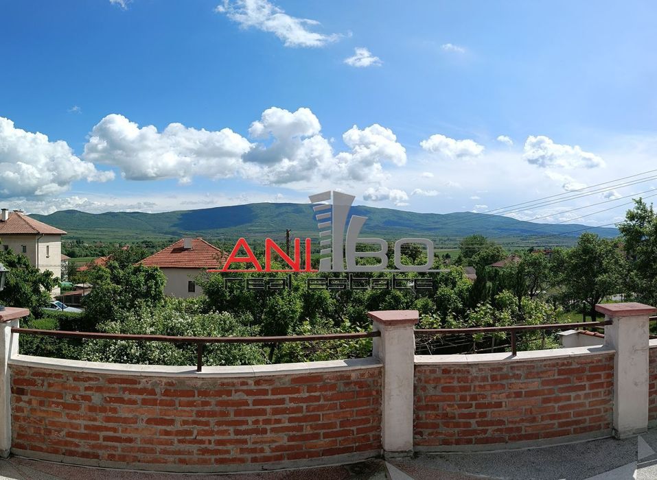 Продава се Къща в Годеч - 300 кв.м за 1217 €/кв.м - Снимка #4