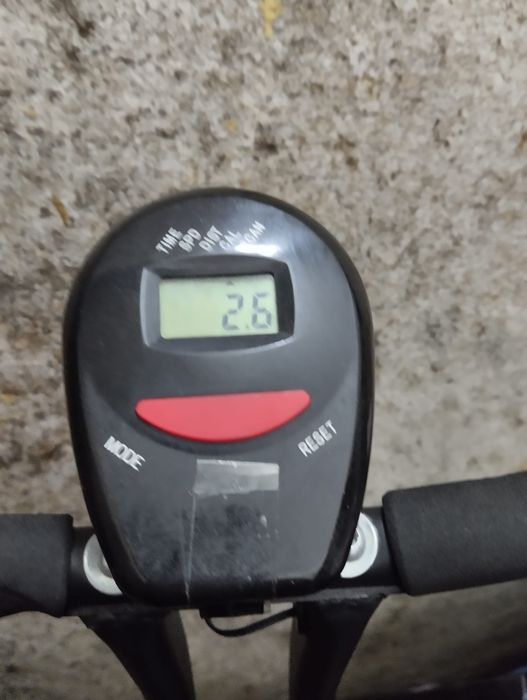 Vând bicicleta de gimnastica