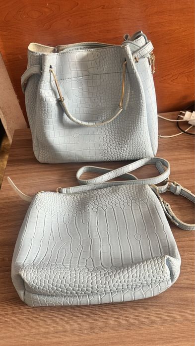 Сумки разные продаются