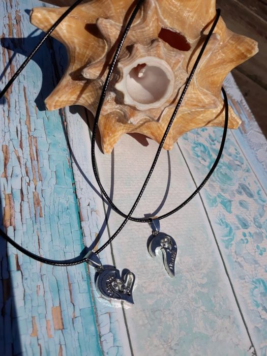 Двоен медальон с цирконий