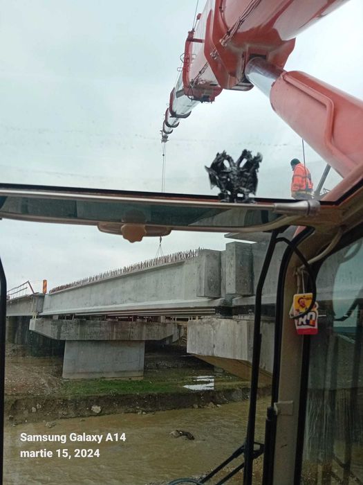 Inchiriem macara Faun 35