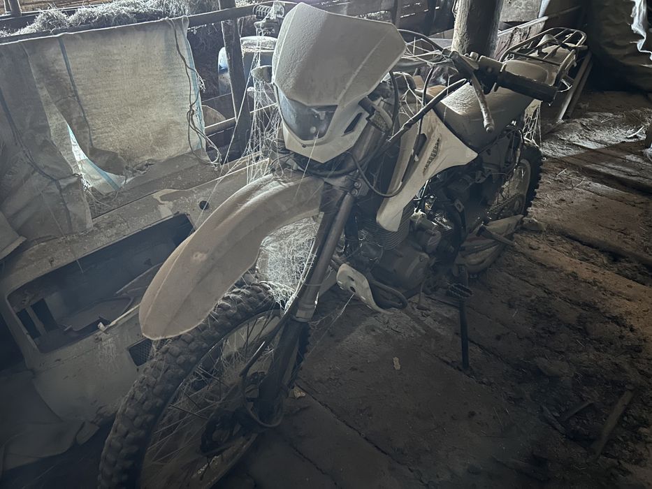 Продам эндуро 06 250куб