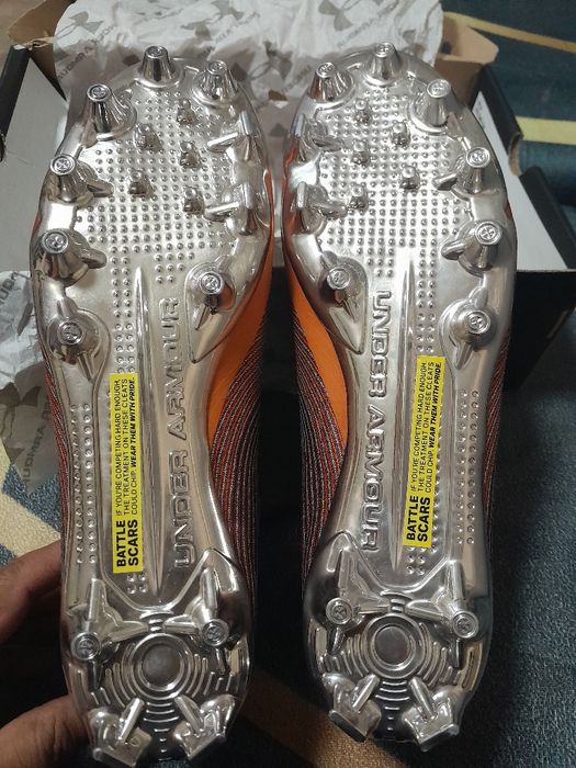 Бутонки за футбол  Under Armour