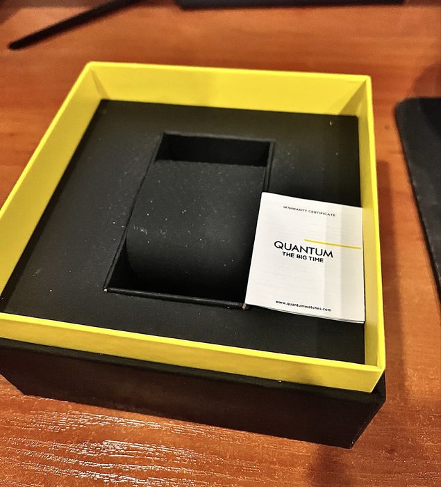 Уникален часовник QUANTUM