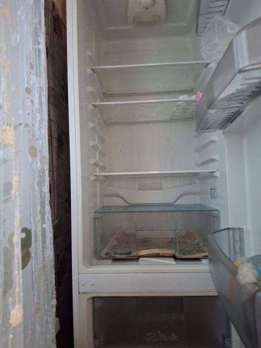 Продам холодильник Веко