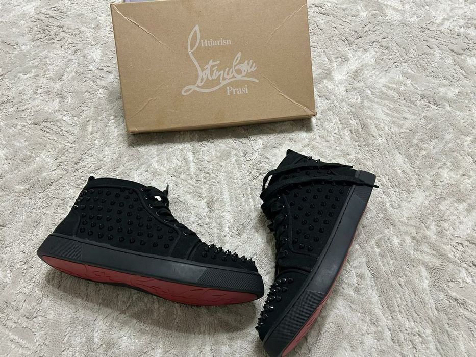 Лабутены с шипами