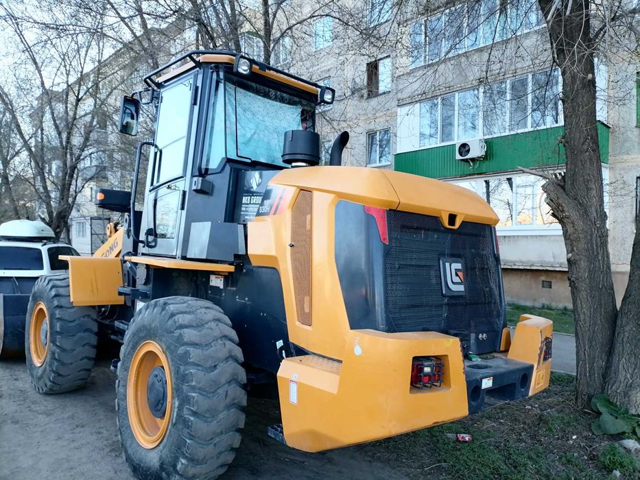 Продам погрузчик фронтальный