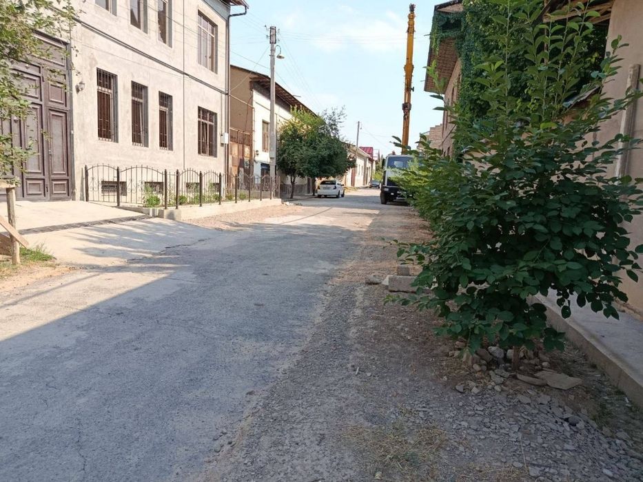 Хасанбойда 8 соток угловойда жойлашган