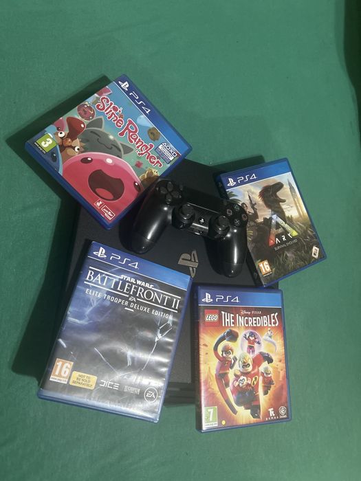 Playstation 4 PRO с 4 игри