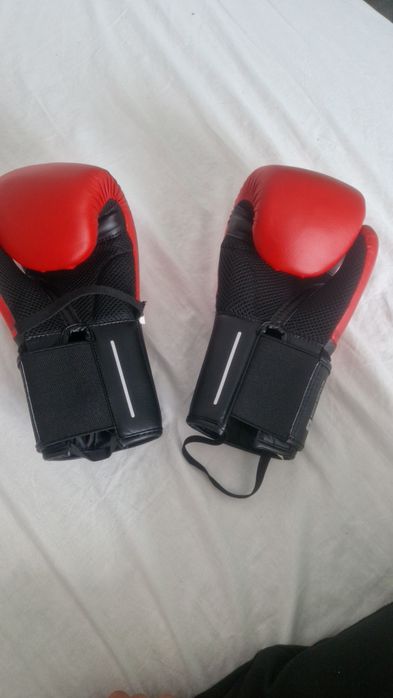 Mănuși de box Outshock