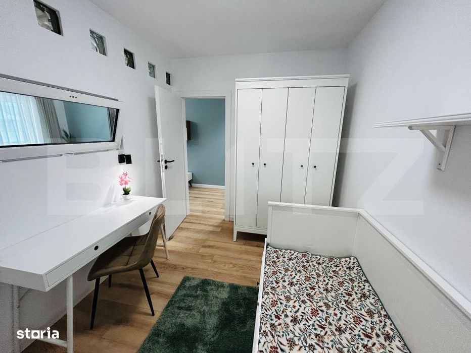 Apartament 3 camere, LUX, intermediar, garaj, CF iesit, zona centrala