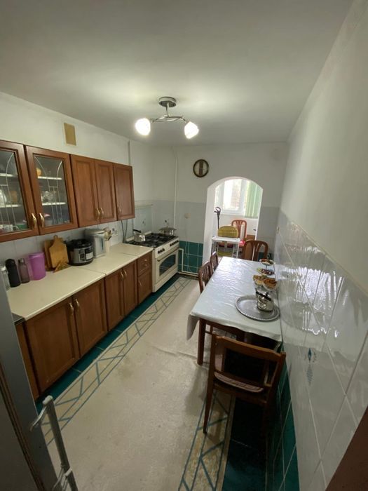 Продам квартиру 4 комнатную
