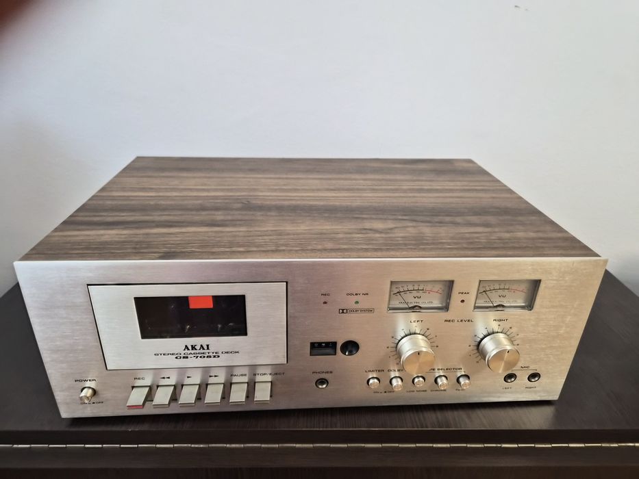 Akai CS-705D deck