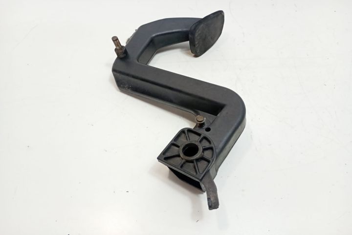 Pedala Ambreiaj  A9012901916 Mercedes-Benz Sprinter prima generatie 9