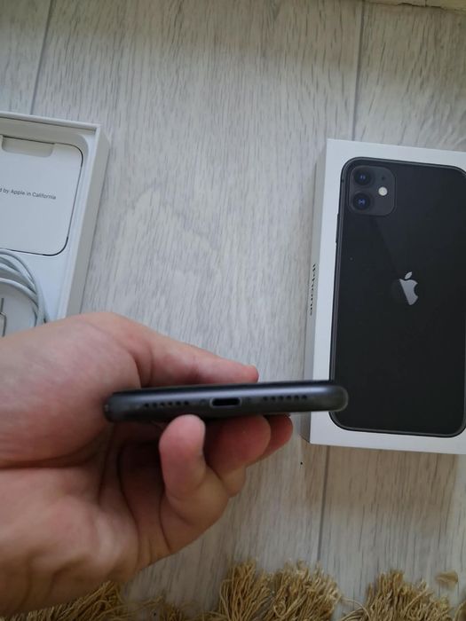 Iphone 11 каробкой