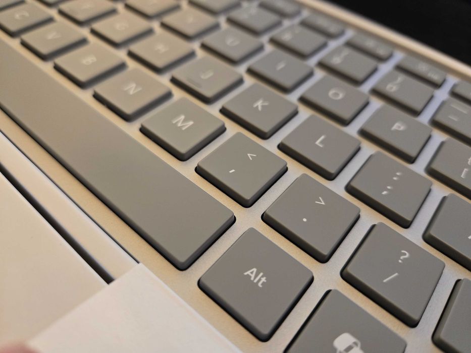 Нова клавиатура Microsoft Surface