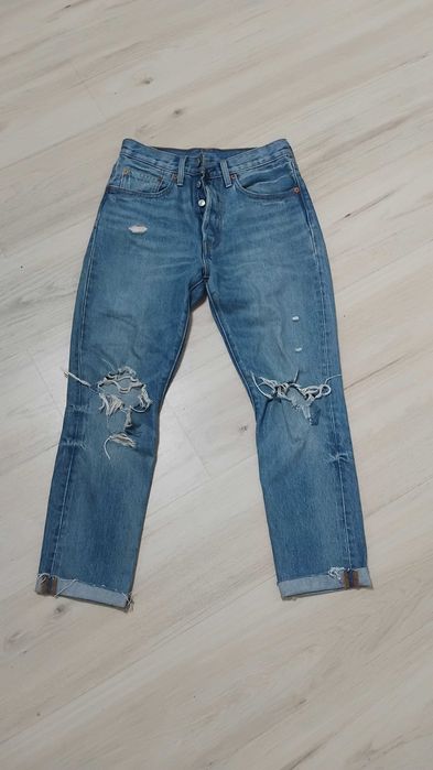 Дамски дънки и шушляков панталон