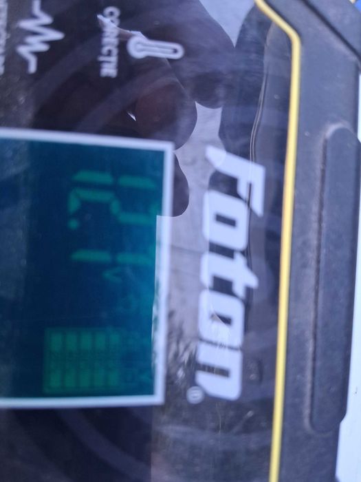 Vand baterie /acumulator auto Varta de 100 Ah/830 A , stare super