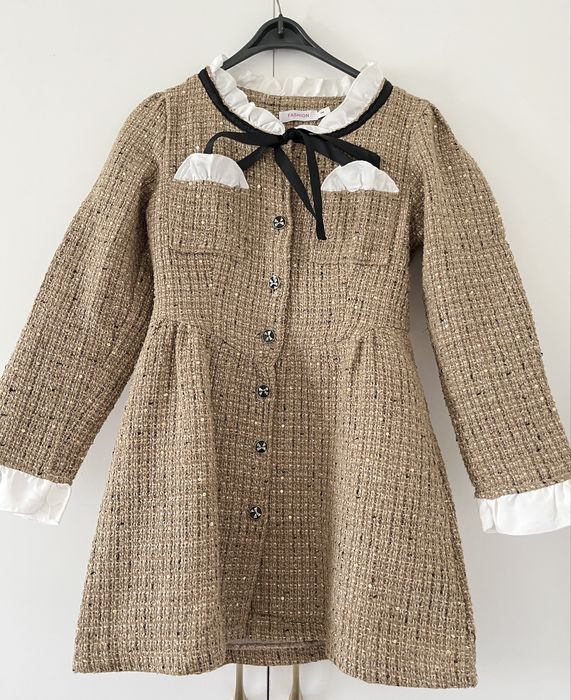 Твидовое платье в стиле Old Money