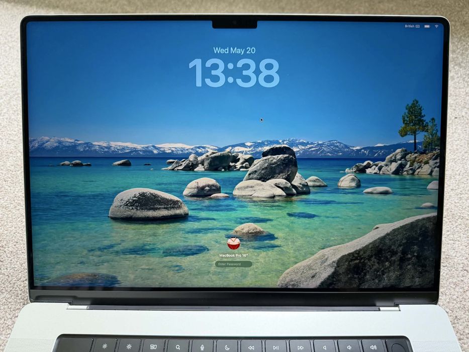 Macbook Pro 16 M1 max 64GB ram 1TB SSD