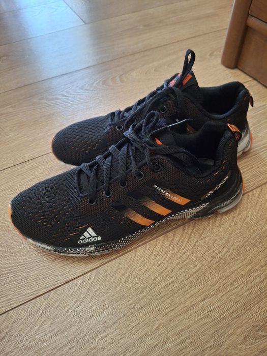 Кроссовки унисекс