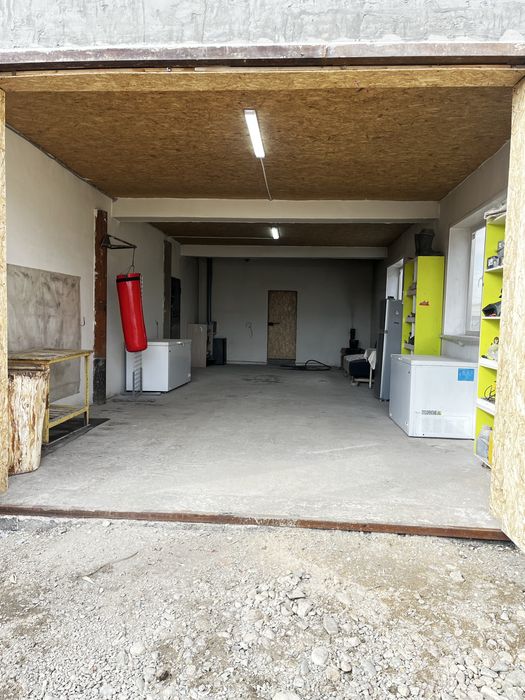 Сдам отличный большой гараж