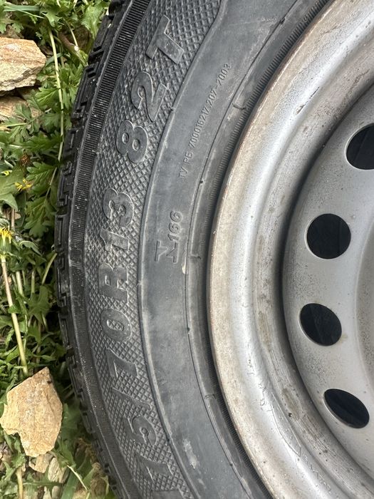 Продам летнюю резину на 13