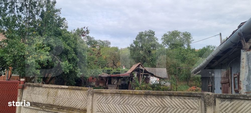 Casa cu doua corpuri