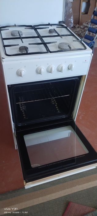 Газ Плита продам..