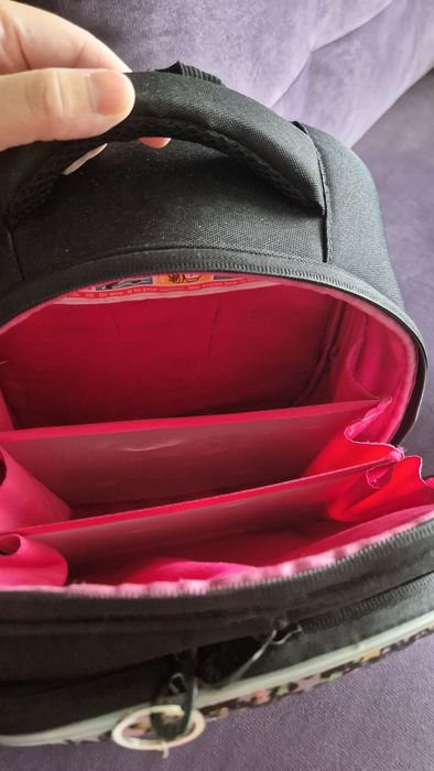 Продам портфель для девочки