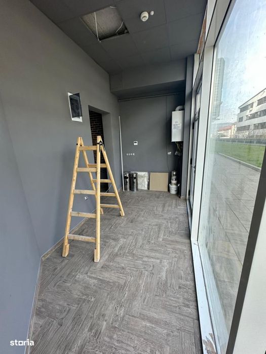 Spatiu comercial de inchiriat  ,98 mp , BMW