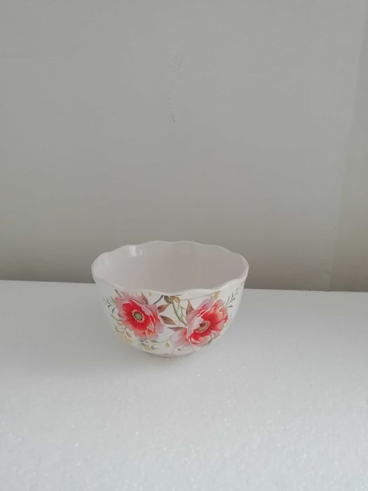 Красив нов комплект от 2 купи с цветя