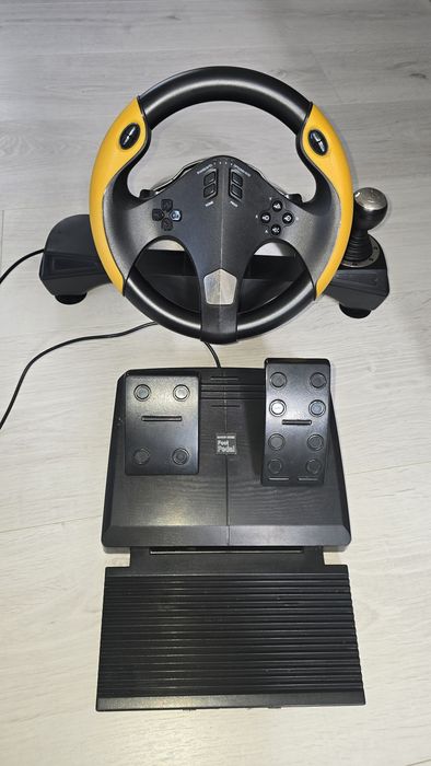 Volan Gaming MYRIA MG7400 + Pedale | PS3 / PS4 / PC / Xbox One | Stare foarte bună