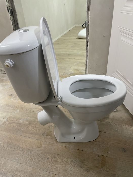 Продам унитаз самовывоз