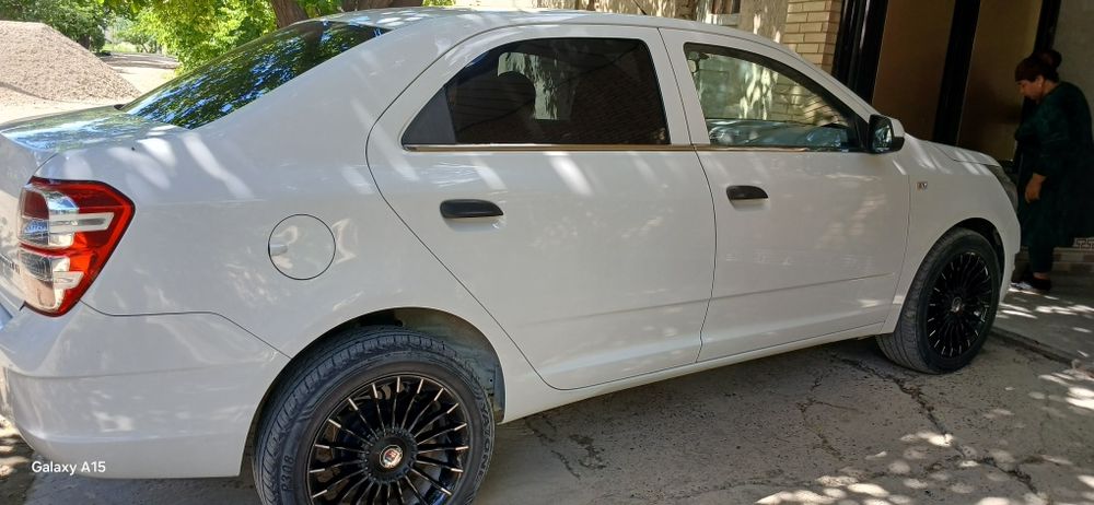 Cobalt  yangidek turibdi yurgani 65927 vapshe kam yurgan saka diskalar