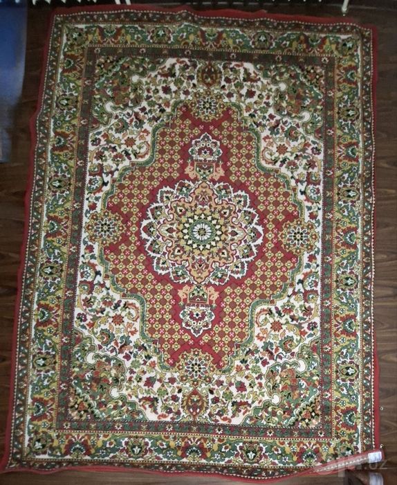 Gilam sotiladi 500000