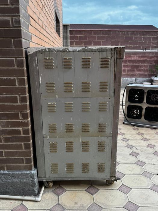 Продам духовку 380w