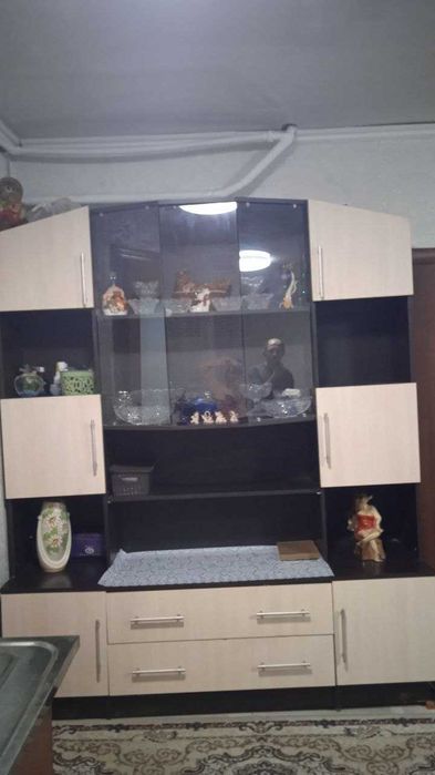 продам сервант бу