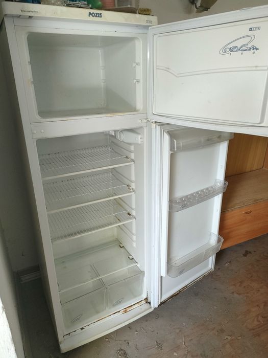 Холодильник б/у.