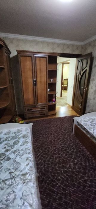 Срочно квартира сотилади